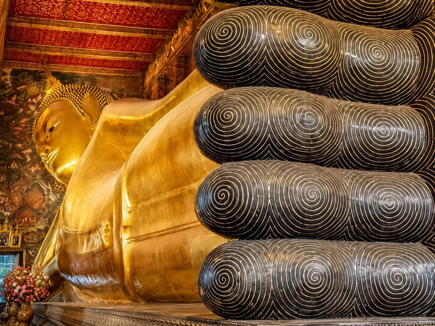 Bangkok Temple and Market Walking Tour